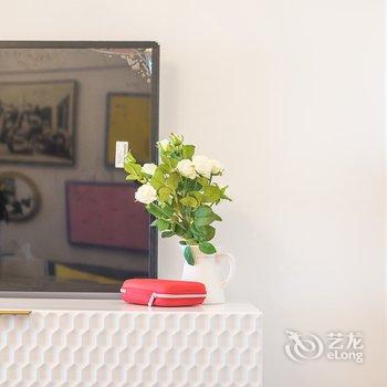 成都原上草(00130460)公寓(全年红红木艺术馆分店)酒店提供图片