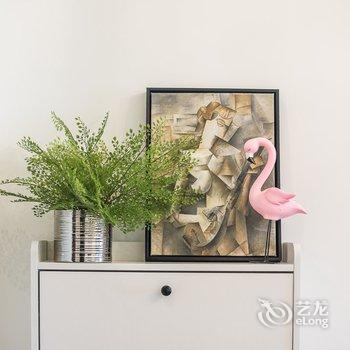 成都原上草(00130460)公寓(全年红红木艺术馆分店)酒店提供图片