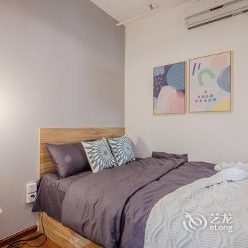 成都Locals路客·成都郫都A04舍公寓(国宁村分店)酒店提供图片