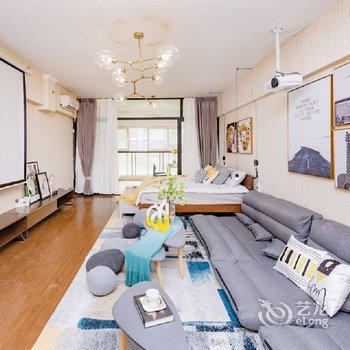 重庆Locals路客·重庆南岸A25舍公寓(迪咔乐儿童乐园分店)酒店提供图片