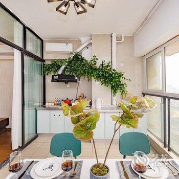 重庆Locals路客·重庆南岸A25舍公寓(迪咔乐儿童乐园分店)酒店提供图片