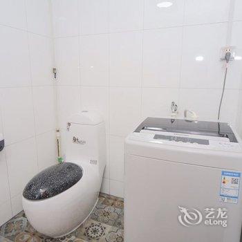 青岛中华～瑰宝(00138660)公寓(青岛出版社教育分社分店)酒店提供图片