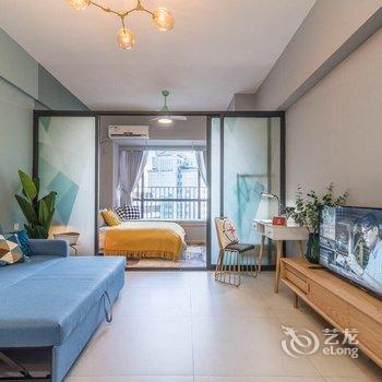 广州路客BD2840精品民宿酒店提供图片