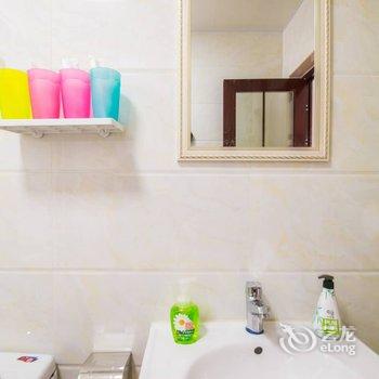 广州路客BD9040精品民宿酒店提供图片
