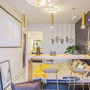 重庆Cynthia(00120960)公寓(重庆城市之路厅分店)酒店提供图片