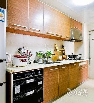 广州Locals路客·广州越秀A10舍公寓(五仙古观分店)酒店提供图片