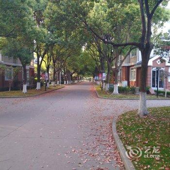 上海热栈服装设计师民宿客栈之家(罗家村分店)酒店提供图片