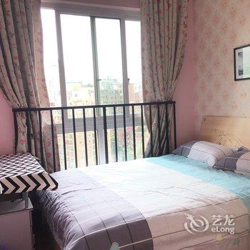 重庆宅自由公寓(龙塔村分店)酒店提供图片