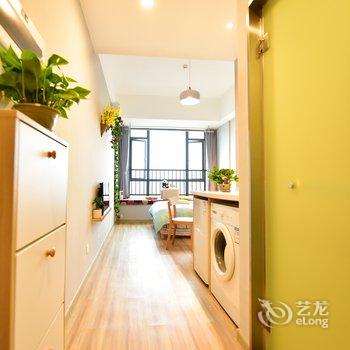 成都熙熙小屋(马鞍山烈士墓分店)酒店提供图片