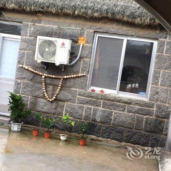 威海东楮岛海草房—楮岛小筑渔家乐特色民宿酒店提供图片