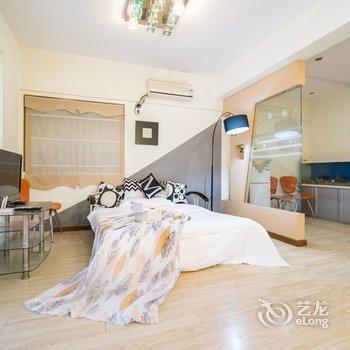 重庆可乐鱼的小家公寓(人民解放纪念碑分店)酒店提供图片