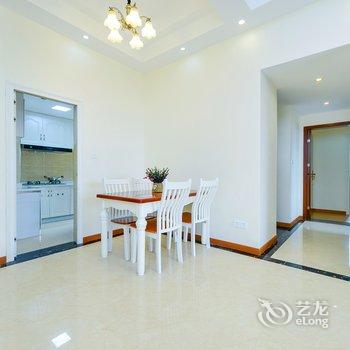 重庆抖音小筑民宿琴(下纯阳洞街分店)酒店提供图片
