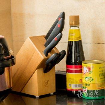 重庆夏朝霞公寓(芋荷村分店)酒店提供图片
