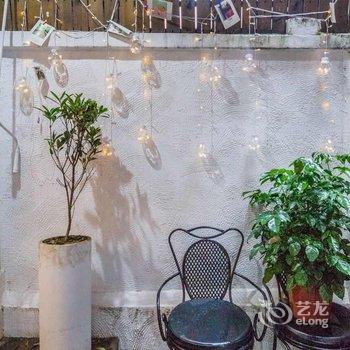 luckyTING特色民宿(上海襄阳北路店)酒店提供图片