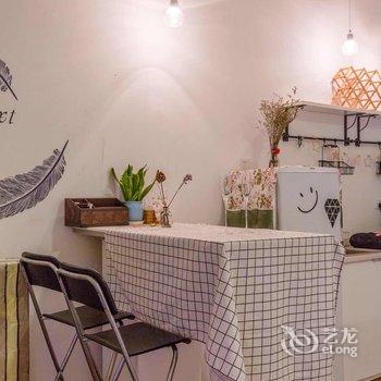 luckyTING特色民宿(上海襄阳北路店)酒店提供图片
