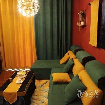 重庆雨墨民宿(沙坪公园-儿童乐园分店)酒店提供图片