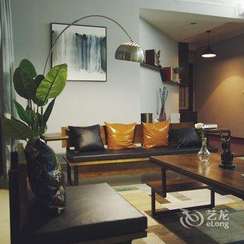 重庆二姐公寓(重庆大轰炸惨案遗址分店)酒店提供图片