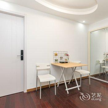 上海R菇凉公寓酒店提供图片