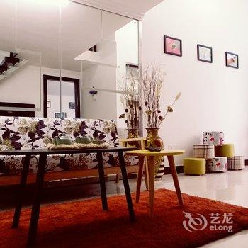 广州新港西路中山大学轻纺城广交会复式公寓酒店提供图片