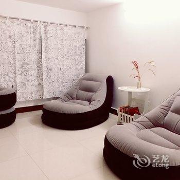 广州新港西路中山大学轻纺城广交会复式公寓酒店提供图片