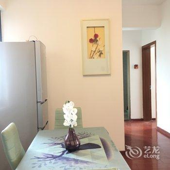 重庆宅自由公寓(龙塔村分店)酒店提供图片