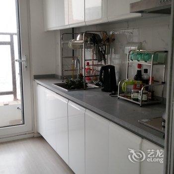 青岛齐灿女士公寓(亚振艺术馆分店)酒店提供图片