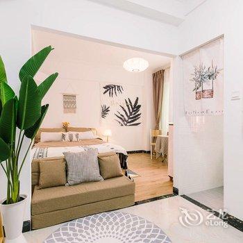 广州Locals路客·广州越秀B02舍公寓(淘金街分店)酒店提供图片
