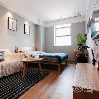 成都行樂小屋公寓酒店提供图片