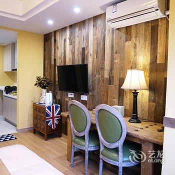 重庆小六上下公寓(佛图关公园分店)酒店提供图片