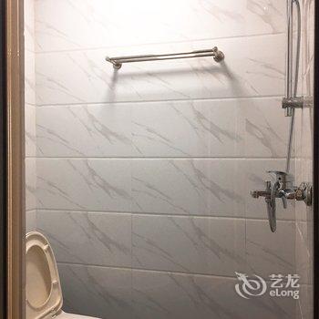 广州塔夜景高层民宿(白梧桐轰趴馆分店)酒店提供图片