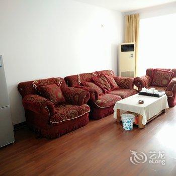 青岛金沙滩精装套三民宿酒店提供图片
