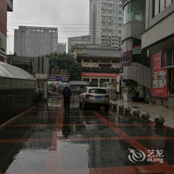 成都王府井青年旅舍(春熙路太古里地铁站店)酒店提供图片