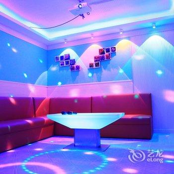 上海WoW House轰趴别墅(鹿达路分店)酒店提供图片