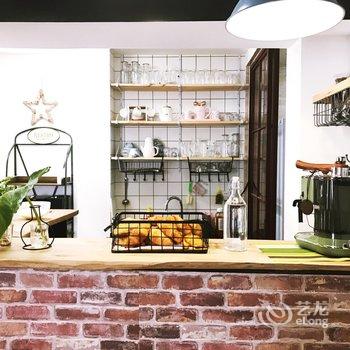 西安两个热爱烘焙的女生普通公寓酒店提供图片