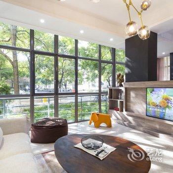 CosyRoom公寓(上海白杨路店)酒店提供图片