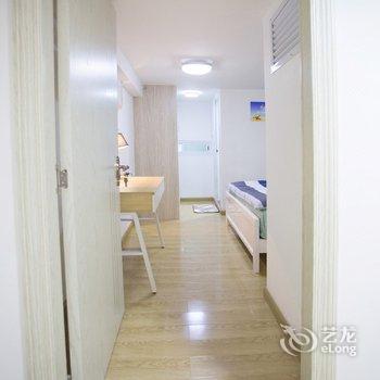 广州万万的家复式酒店提供图片