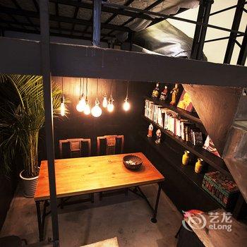 上海后窗日租民宿(绍兴路分店)酒店提供图片