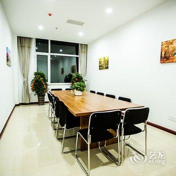 青岛赫润酒店(动车小镇店)酒店提供图片