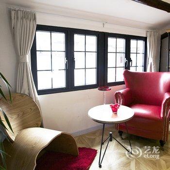 上海后窗日租民宿(绍兴路分店)酒店提供图片