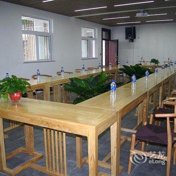 偃师菩提本无树却客居酒店提供图片