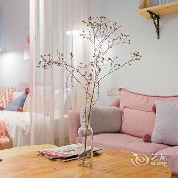 重庆笑眼千千普通公寓酒店提供图片