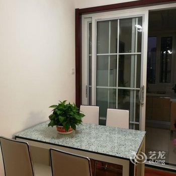 青岛金沙滩海景房特色民宿(公路局分店)酒店提供图片
