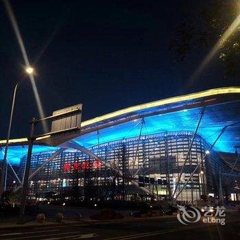 青岛过雨云公寓(金水路高架分店)酒店提供图片