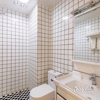 重庆花园小舍公寓(下纯阳洞街分店)酒店提供图片