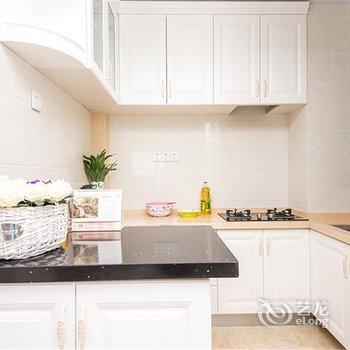 喜悦之家公寓(青岛菏泽二路店)酒店提供图片