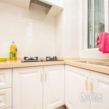 喜悦之家公寓(青岛菏泽二路店)酒店提供图片