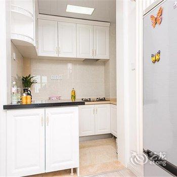 喜悦之家公寓(青岛菏泽二路店)酒店提供图片