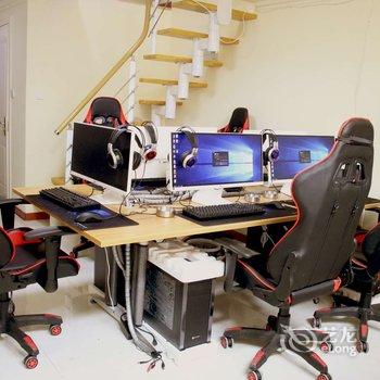 青岛E-MOD电竞公寓(西田村分店)酒店提供图片