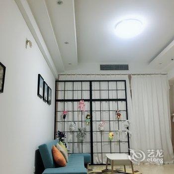 重庆不穿秋裤公寓酒店提供图片