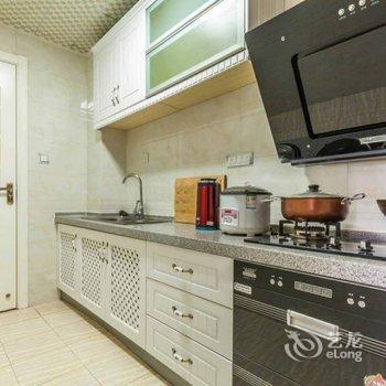 西安大雁塔大唐芙蓉园海洋馆观景三居室公寓酒店提供图片